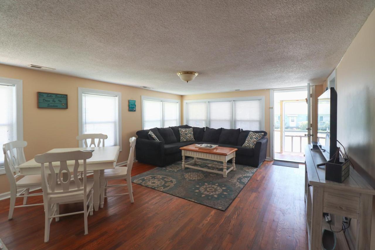 Loris Landing Cottage 默特尔比奇 外观 照片